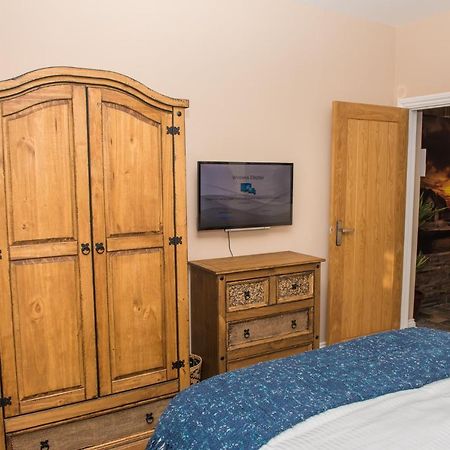Deluxe Rustic Charlestown Themed Apartment Сент-Остел Экстерьер фото